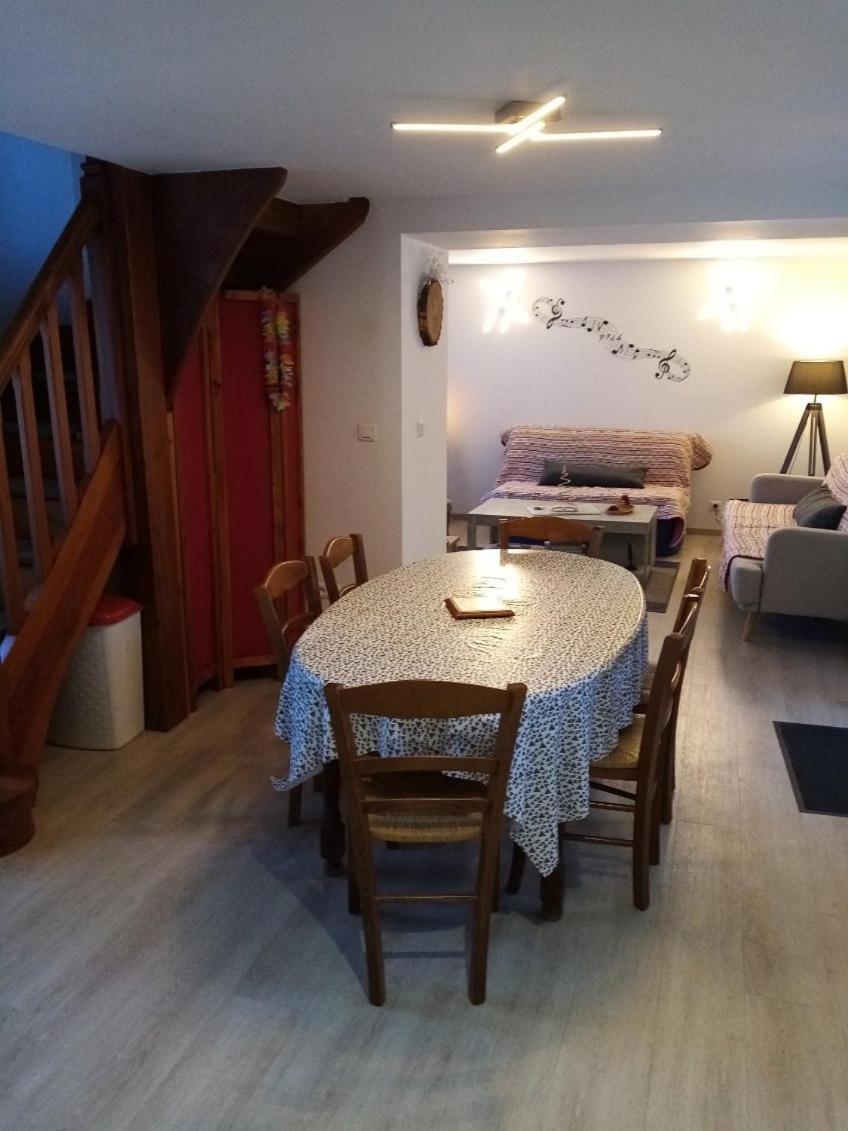Gite Le Jaya Saint-Georges-de-Luzençon Extérieur photo